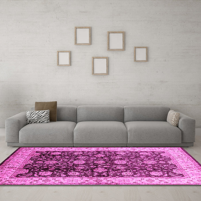 Machine Washable Oriental Pink Traditional Rug in a Living Room, wshurb702pnk