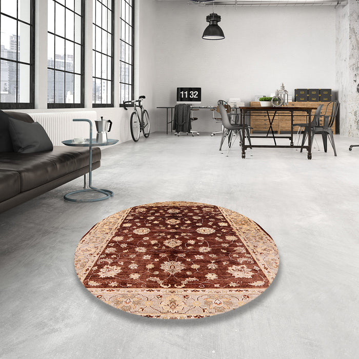 Round Mid-Century Modern Red Oriental Rug in a Office, urb706