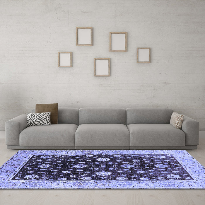Machine Washable Oriental Blue Traditional Rug in a Living Room, wshurb706blu