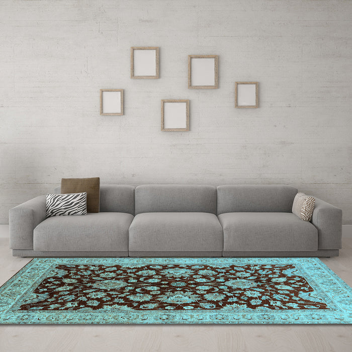 Machine Washable Oriental Light Blue Traditional Rug in a Living Room, wshurb707lblu