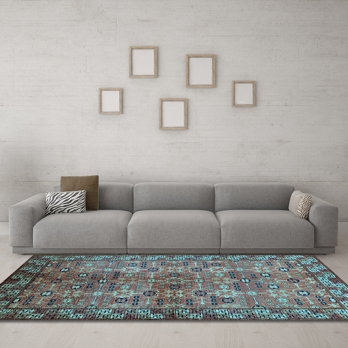 Machine Washable Oriental Light Blue Industrial Rug in a Living Room, wshurb708lblu