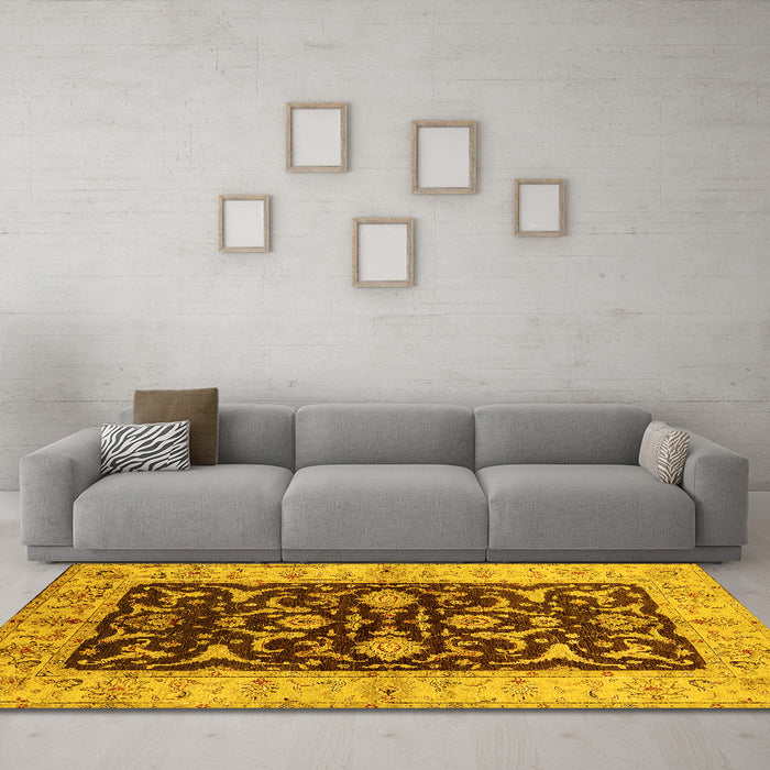 Machine Washable Oriental Yellow Traditional Rug in a Living Room, wshurb709yw