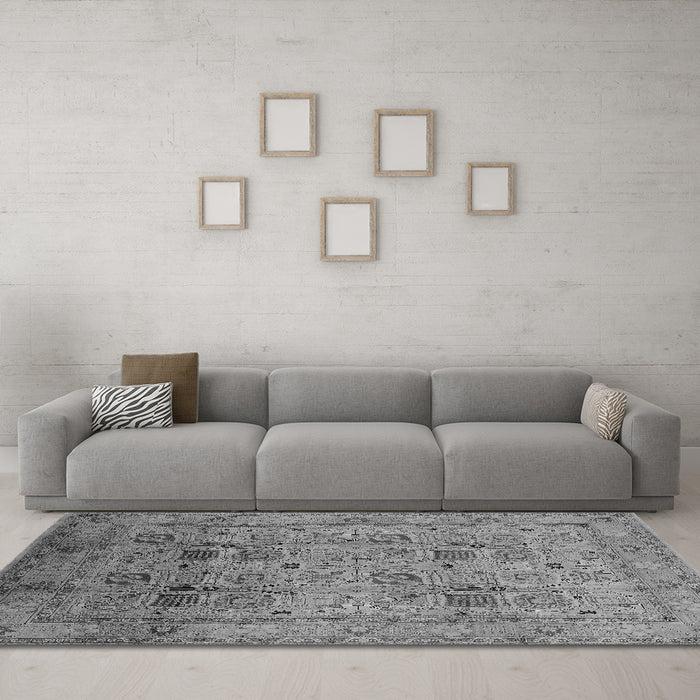 Machine Washable Oriental Gray Industrial Rug in a Living Room,, wshurb711gry