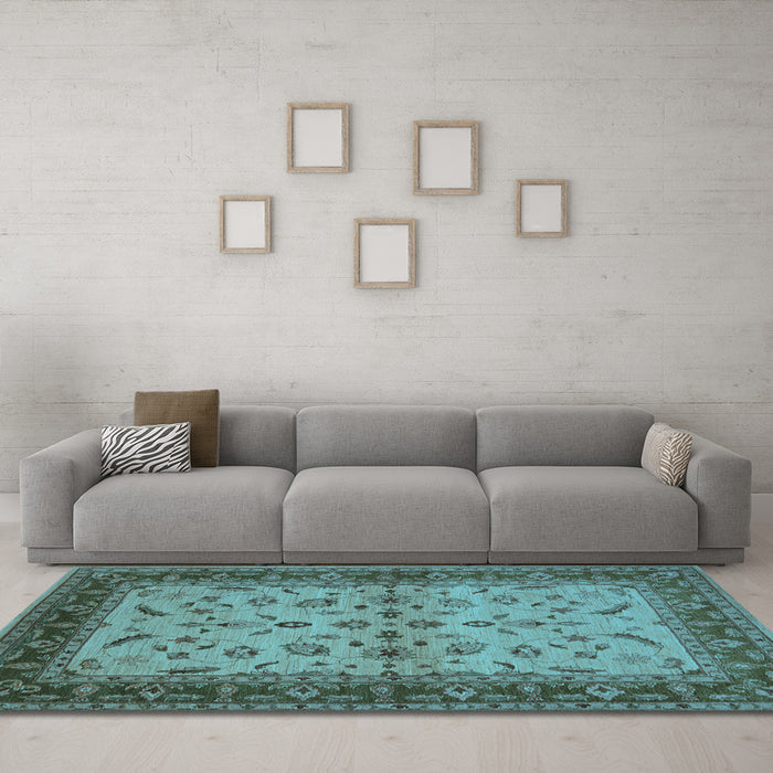 Machine Washable Oriental Light Blue Traditional Rug in a Living Room, wshurb712lblu