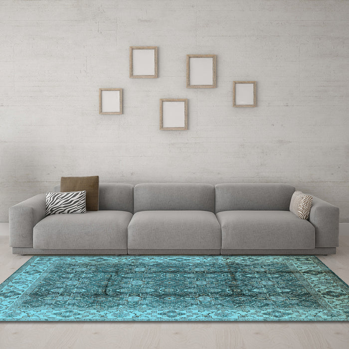 Machine Washable Oriental Light Blue Traditional Rug in a Living Room, wshurb713lblu