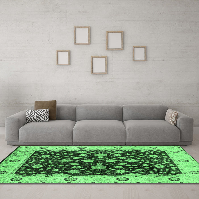 Machine Washable Oriental Emerald Green Industrial Area Rugs in a Living Room,, wshurb714emgrn