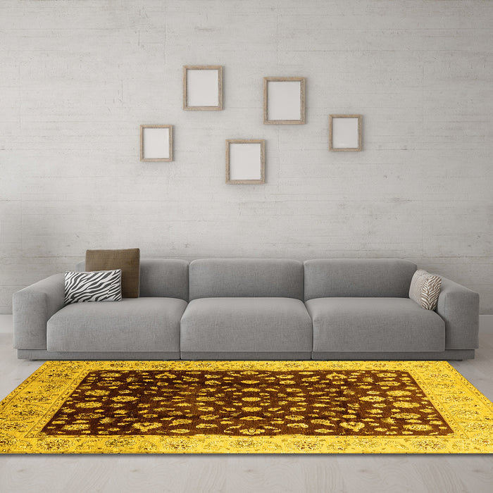 Machine Washable Oriental Yellow Industrial Rug in a Living Room, wshurb716yw