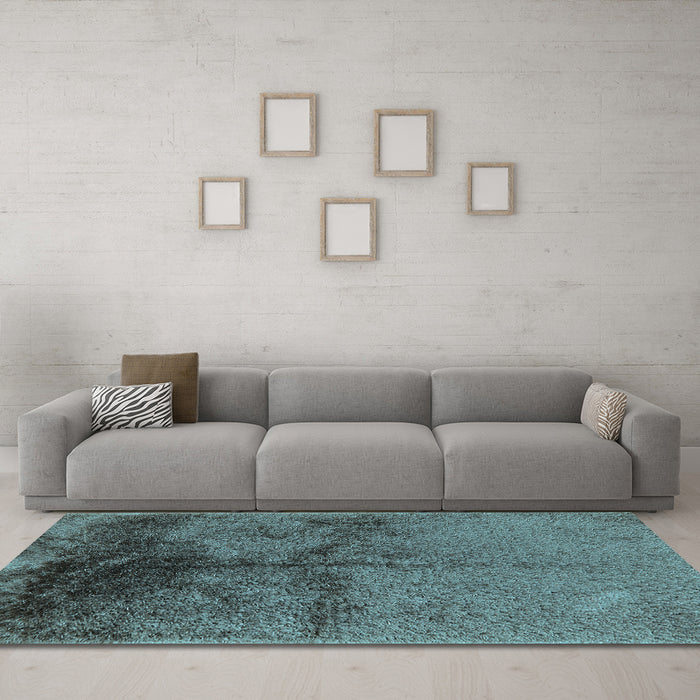 Machine Washable Oriental Light Blue Industrial Rug in a Living Room, wshurb717lblu