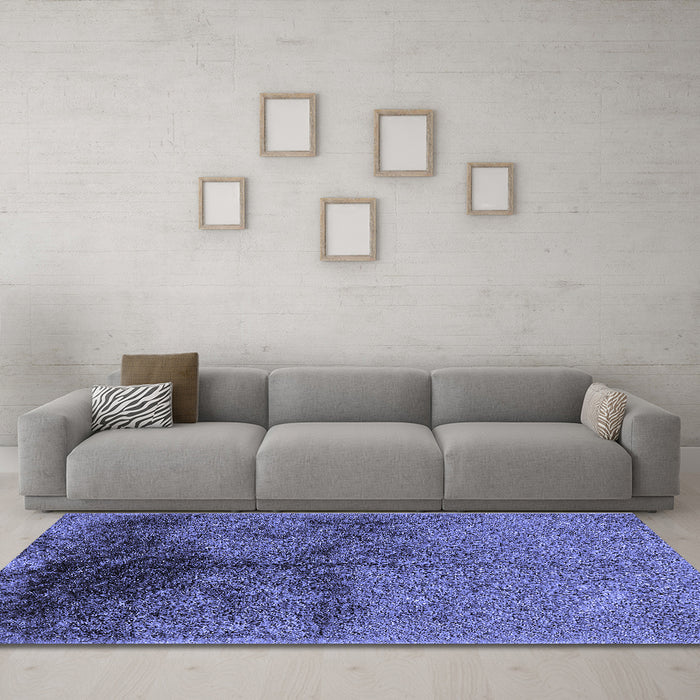 Machine Washable Oriental Blue Industrial Rug in a Living Room, wshurb717blu