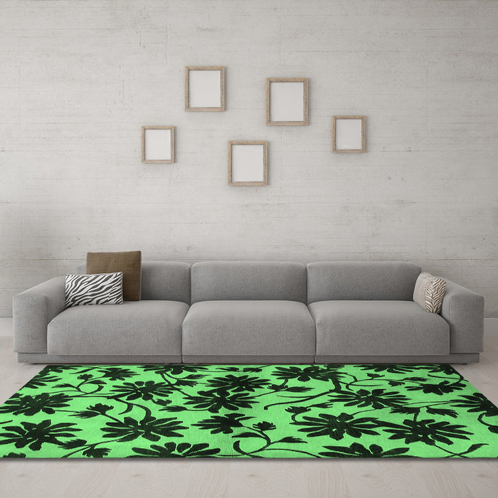 Machine Washable Oriental Emerald Green Industrial Area Rugs in a Living Room,, wshurb718emgrn