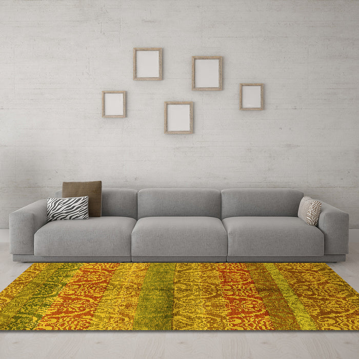 Machine Washable Oriental Yellow Industrial Rug in a Living Room, wshurb721yw