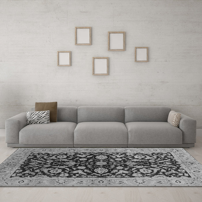 Machine Washable Oriental Gray Industrial Rug in a Living Room,, wshurb722gry