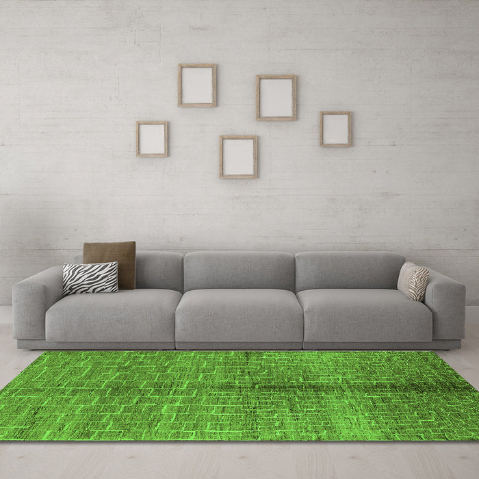Machine Washable Oriental Green Industrial Area Rugs in a Living Room,, wshurb723grn
