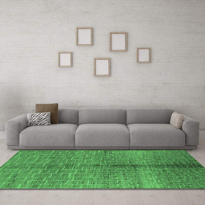 Machine Washable Oriental Emerald Green Industrial Area Rugs in a Living Room,, wshurb723emgrn