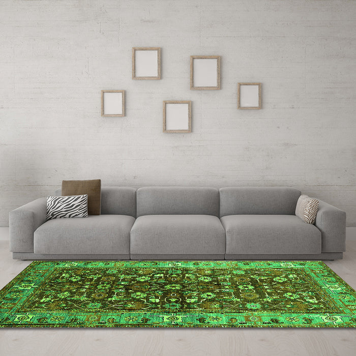 Machine Washable Oriental Green Industrial Area Rugs in a Living Room,, wshurb728grn