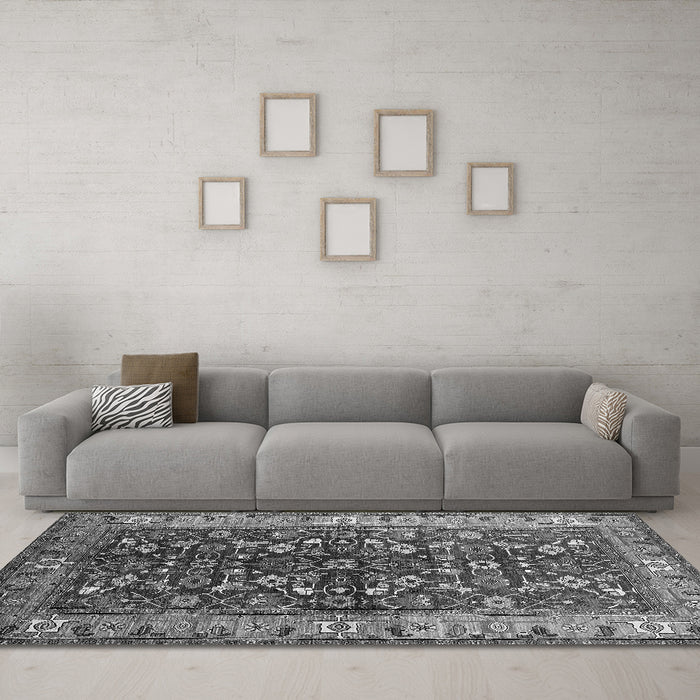 Machine Washable Oriental Gray Industrial Rug in a Living Room,, wshurb728gry