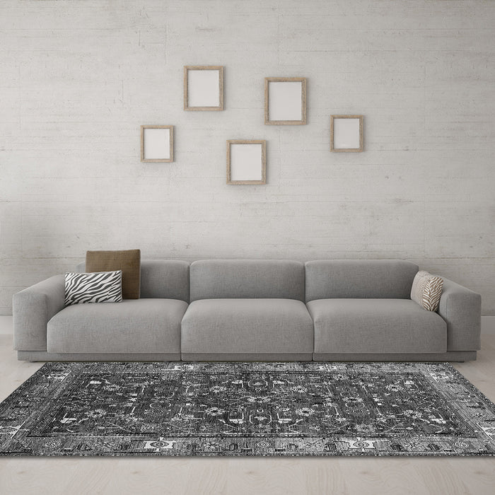 Machine Washable Oriental Gray Industrial Rug in a Living Room,, wshurb731gry