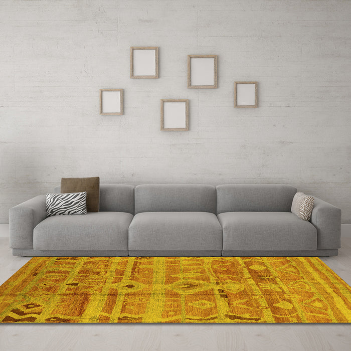 Machine Washable Oriental Yellow Industrial Rug in a Living Room, wshurb734yw