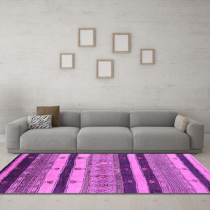 Machine Washable Oriental Pink Industrial Rug in a Living Room, wshurb736pnk