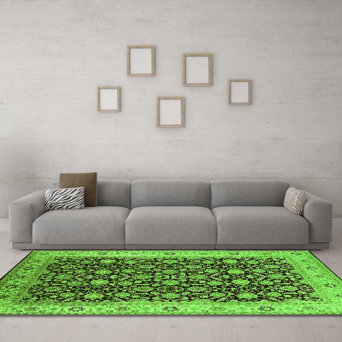 Machine Washable Oriental Green Industrial Area Rugs in a Living Room,, wshurb737grn