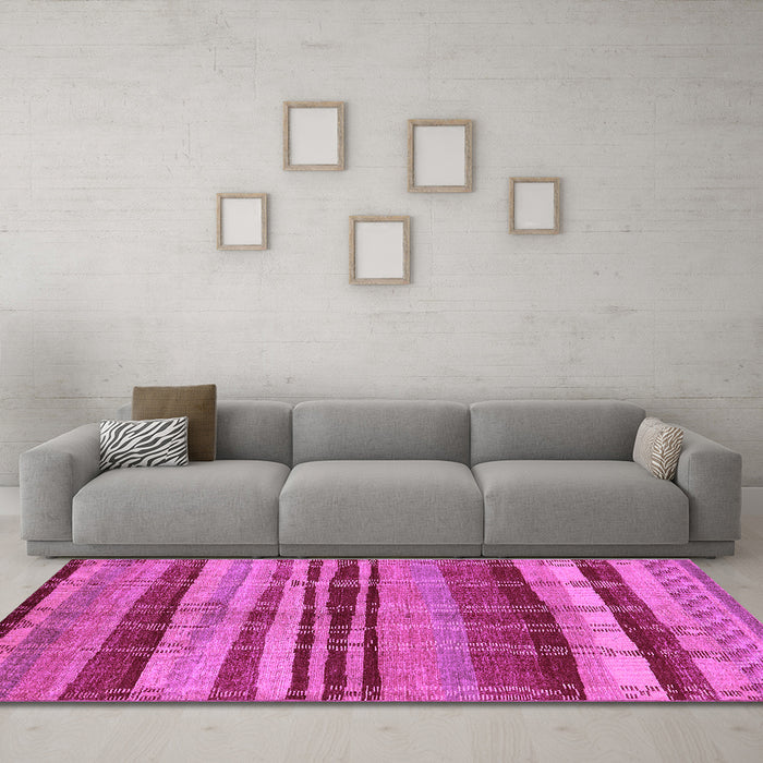 Machine Washable Oriental Purple Industrial Area Rugs in a Living Room, wshurb743pur