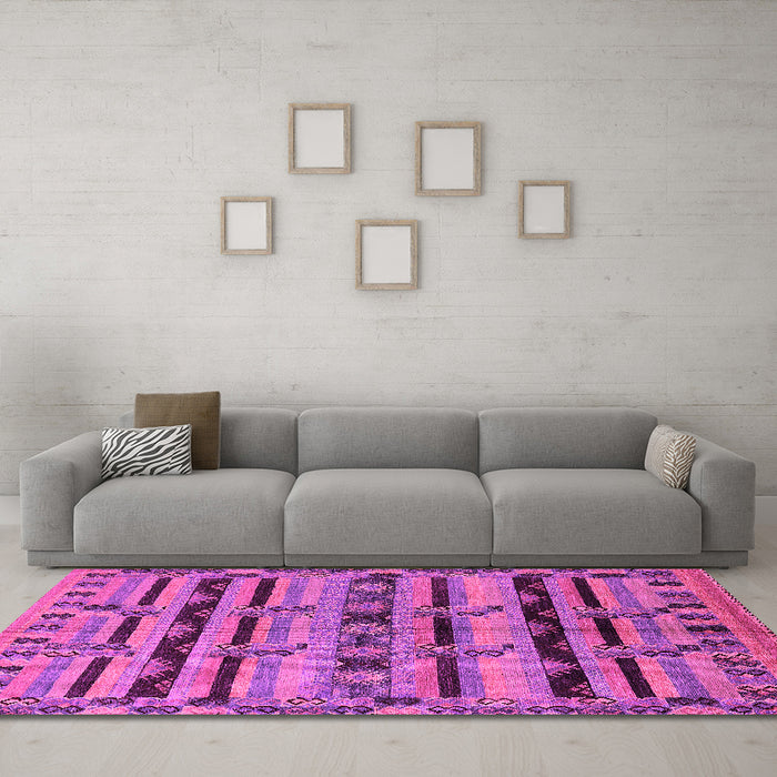 Machine Washable Oriental Pink Industrial Rug in a Living Room, wshurb746pnk