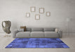 Machine Washable Oriental Blue Industrial Rug in a Living Room, wshurb747blu