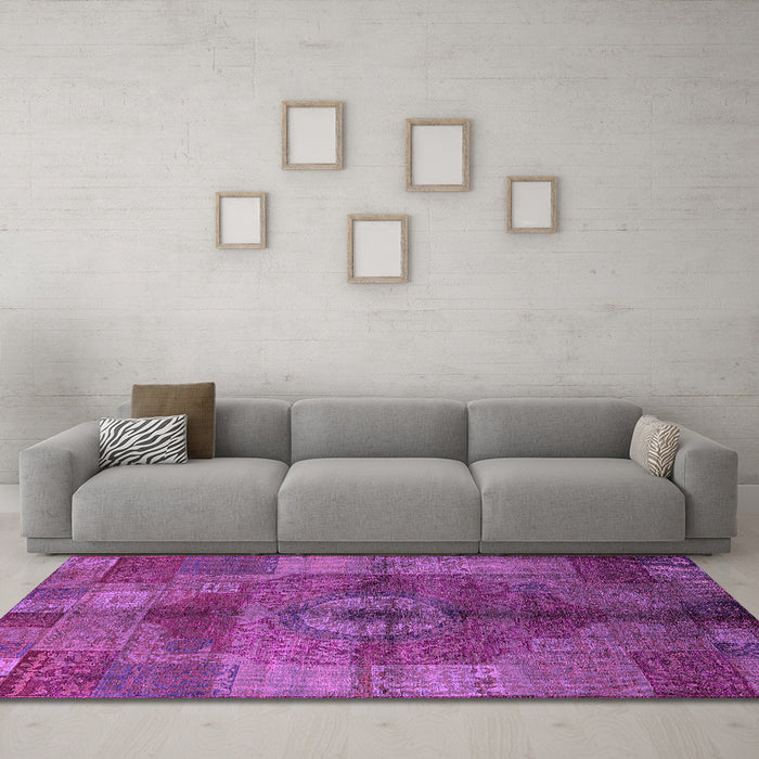 Machine Washable Oriental Pink Industrial Rug in a Living Room, wshurb747pnk