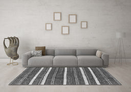 Machine Washable Oriental Gray Industrial Rug in a Living Room,, wshurb748gry