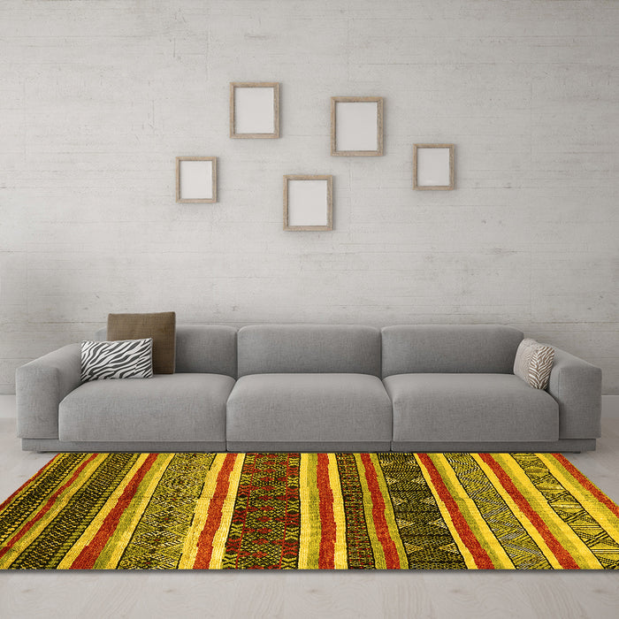 Machine Washable Oriental Yellow Industrial Rug in a Living Room, wshurb749yw