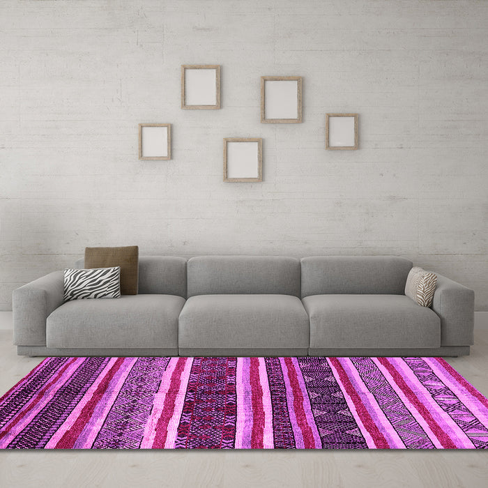 Machine Washable Oriental Pink Industrial Rug in a Living Room, wshurb749pnk