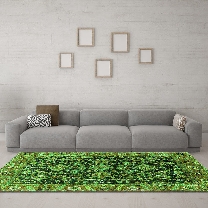 Machine Washable Oriental Green Industrial Area Rugs in a Living Room,, wshurb751grn