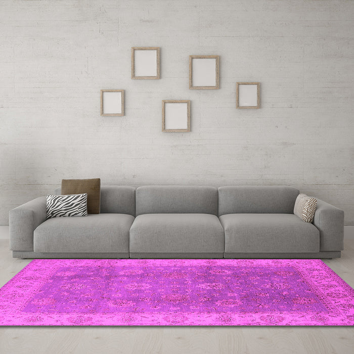 Machine Washable Oriental Pink Traditional Rug in a Living Room, wshurb752pnk