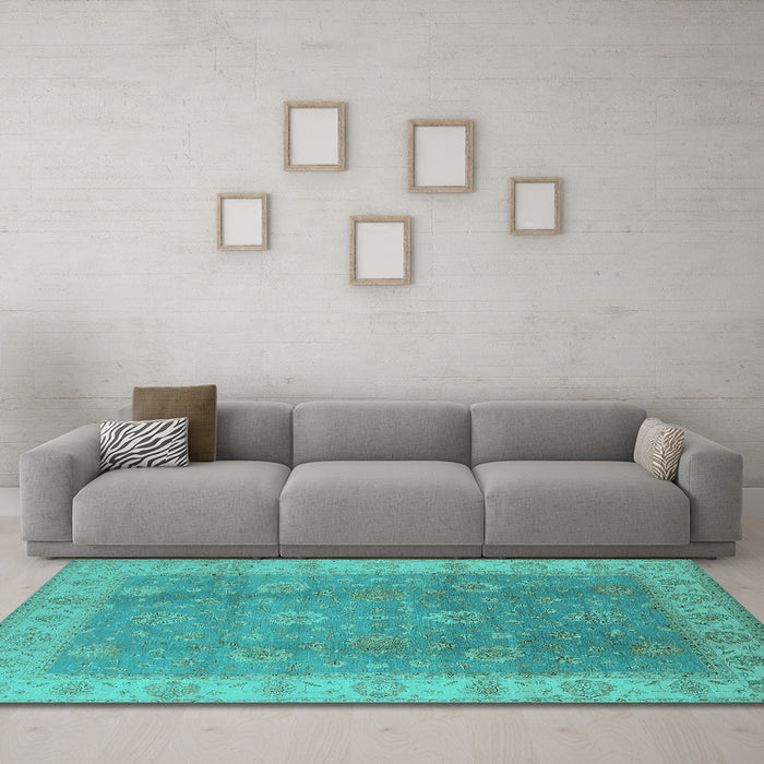 Machine Washable Oriental Turquoise Traditional Area Rugs in a Living Room,, wshurb752turq