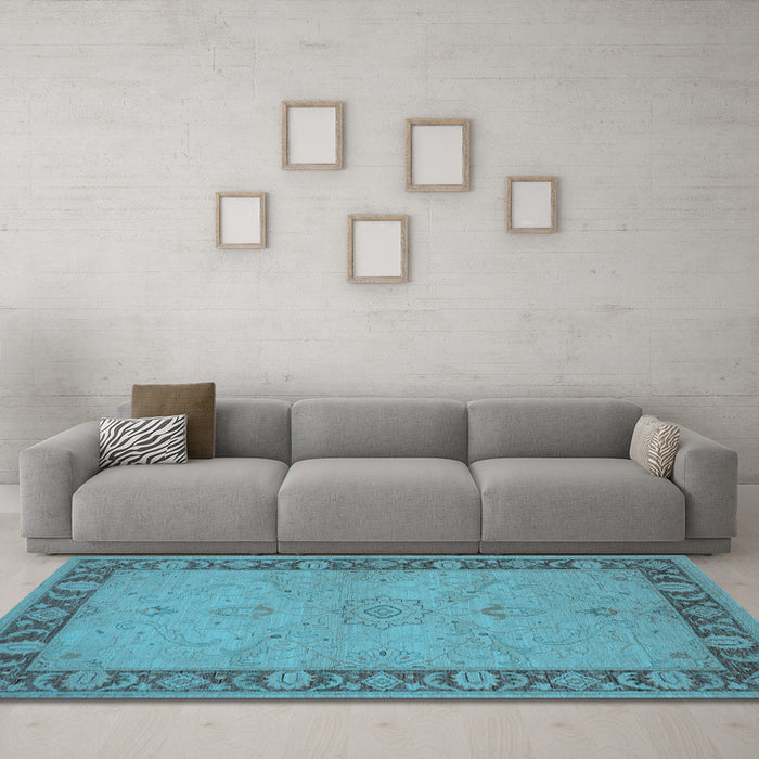 Machine Washable Oriental Light Blue Traditional Rug in a Living Room, wshurb754lblu