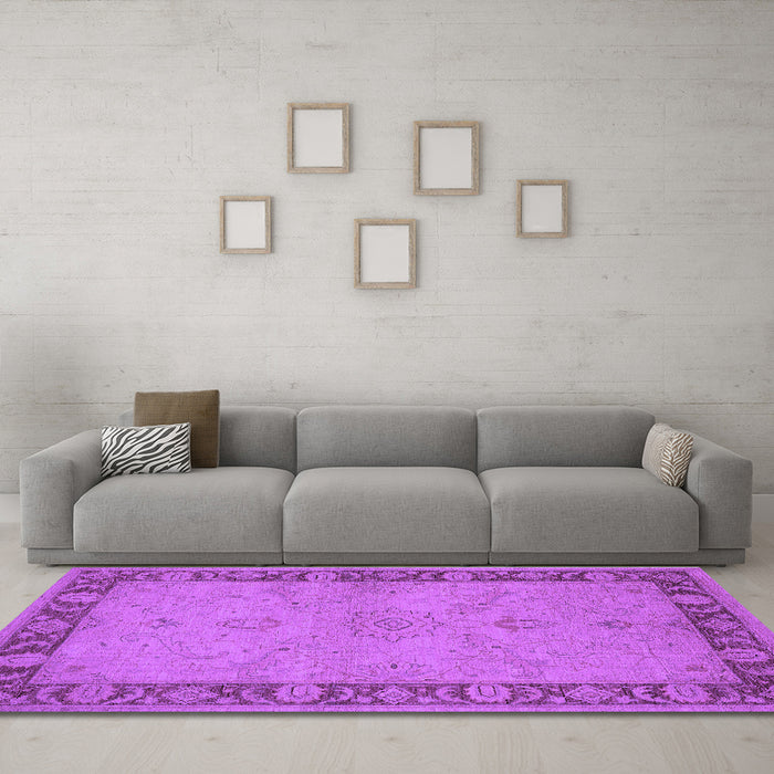 Machine Washable Oriental Purple Traditional Area Rugs in a Living Room, wshurb754pur