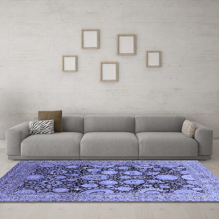Machine Washable Oriental Blue Traditional Rug in a Living Room, wshurb758blu