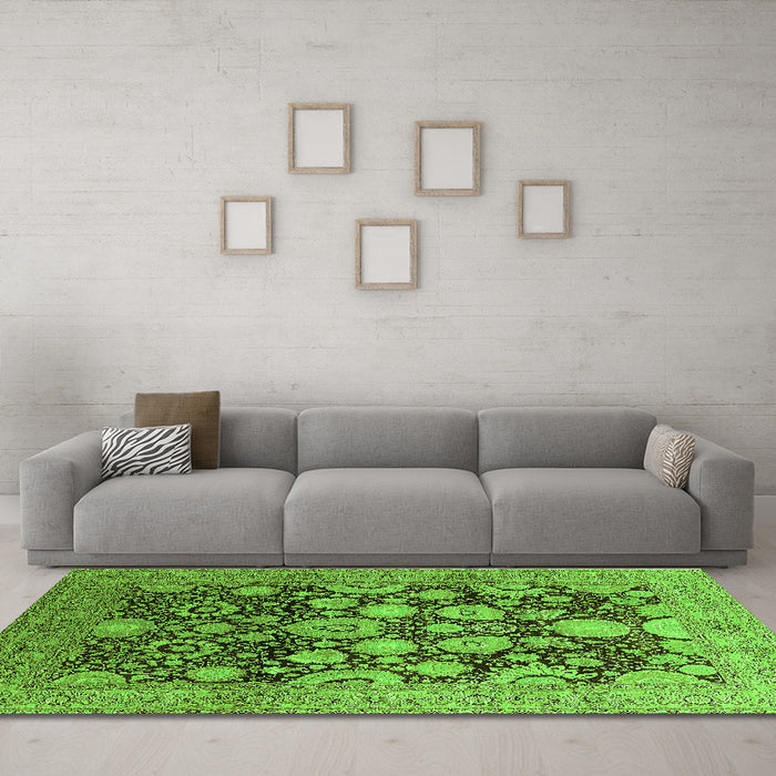 Machine Washable Oriental Green Traditional Area Rugs in a Living Room,, wshurb758grn