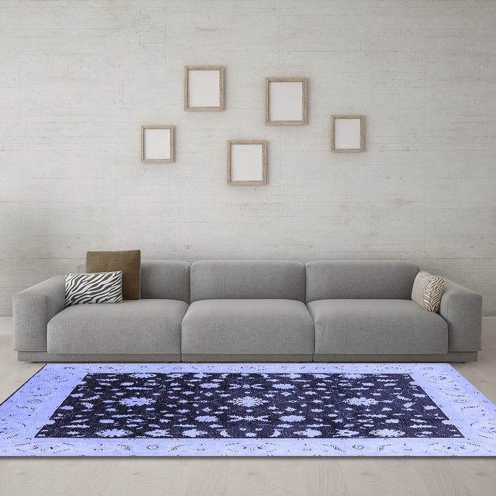Machine Washable Oriental Blue Traditional Rug in a Living Room, wshurb759blu