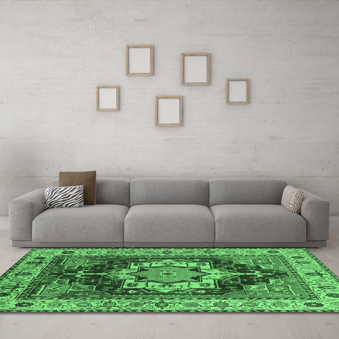 Machine Washable Persian Emerald Green Traditional Area Rugs in a Living Room,, wshurb760emgrn