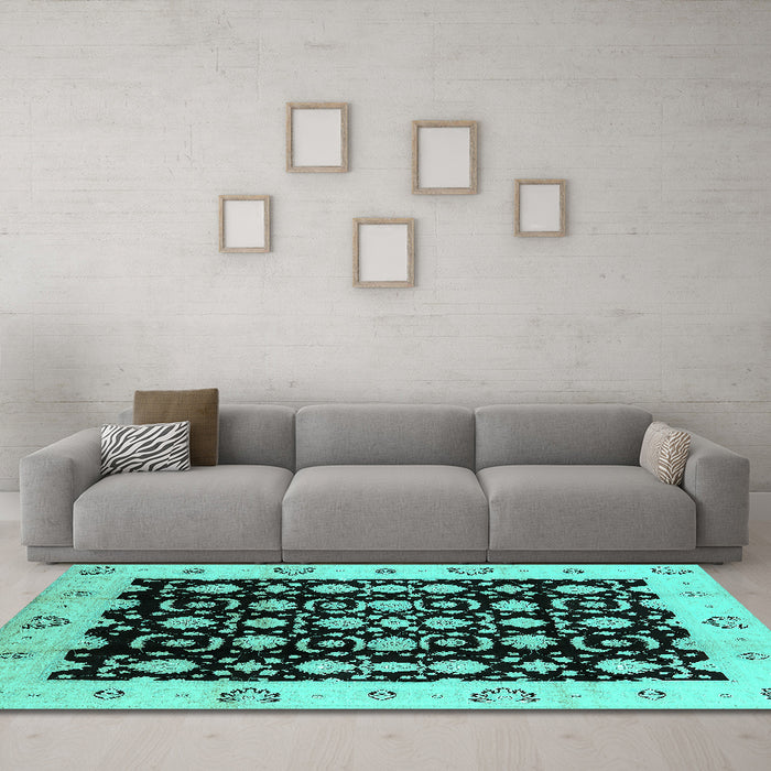 Machine Washable Oriental Turquoise Traditional Area Rugs in a Living Room,, wshurb762turq