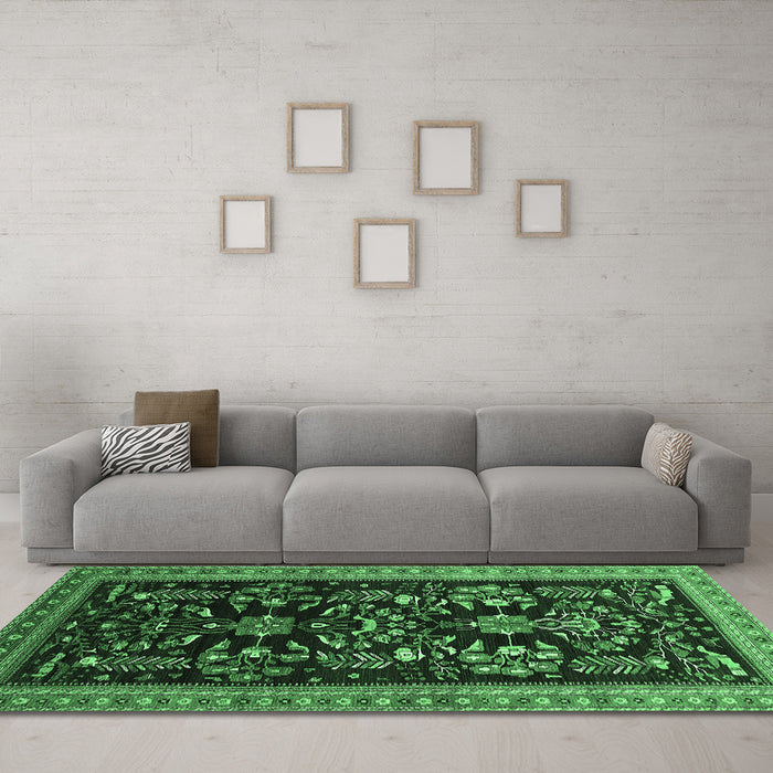 Machine Washable Oriental Emerald Green Industrial Area Rugs in a Living Room,, wshurb769emgrn