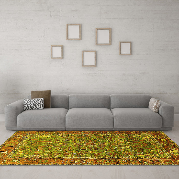 Machine Washable Animal Yellow Traditional Rug in a Living Room, wshurb770yw