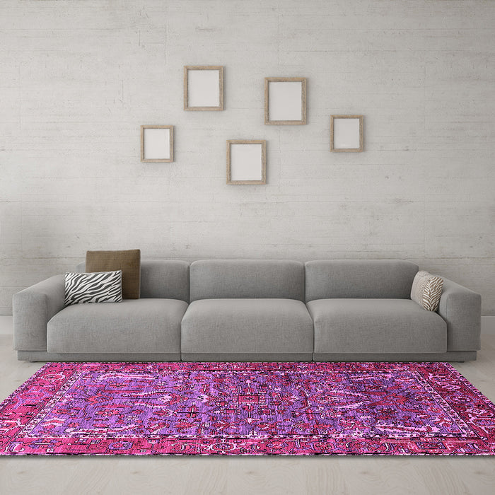 Machine Washable Animal Pink Traditional Rug in a Living Room, wshurb770pnk