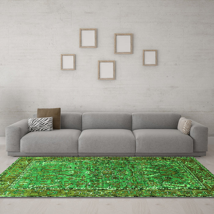 Machine Washable Animal Green Traditional Area Rugs in a Living Room,, wshurb770grn