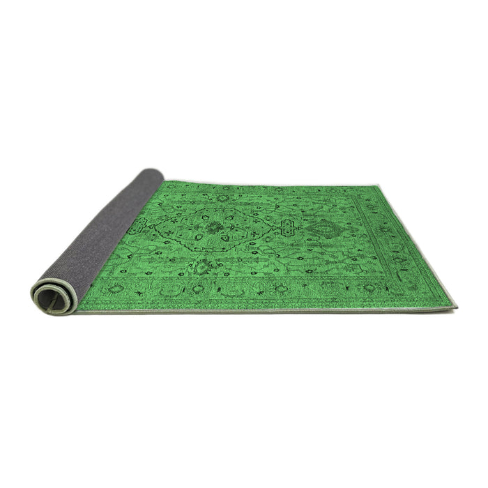 Sideview of Oriental Emerald Green Traditional Rug, urb771emgrn