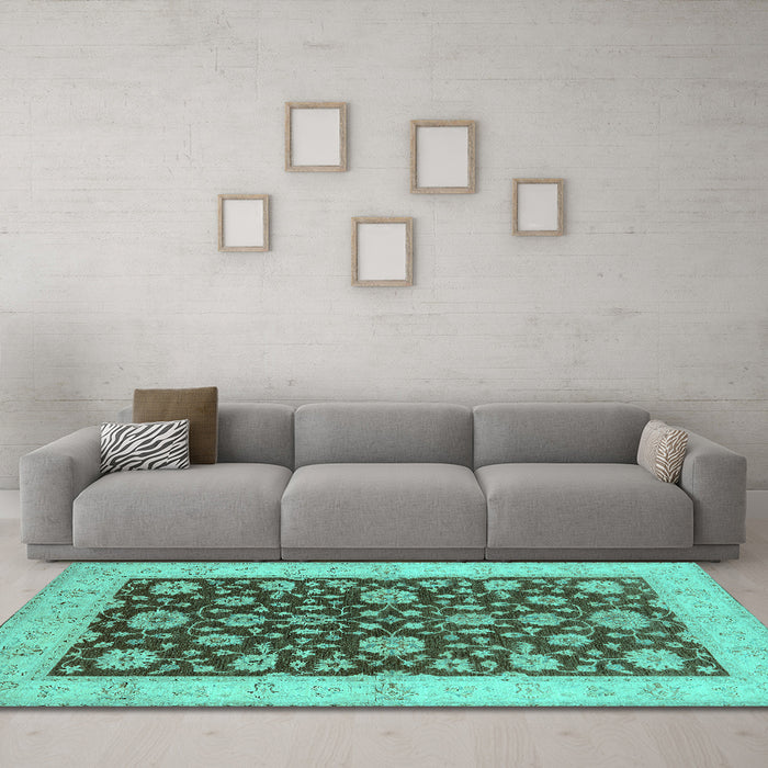 Machine Washable Oriental Turquoise Traditional Area Rugs in a Living Room,, wshurb773turq