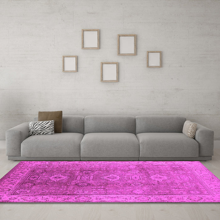 Machine Washable Oriental Pink Traditional Rug in a Living Room, wshurb775pnk
