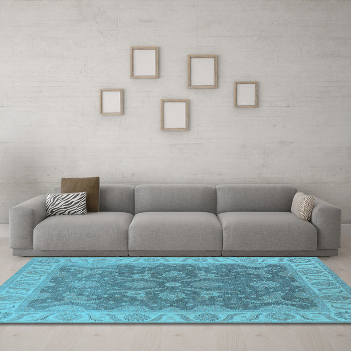Machine Washable Oriental Light Blue Traditional Rug in a Living Room, wshurb777lblu