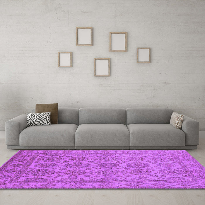 Machine Washable Oriental Purple Industrial Area Rugs in a Living Room, wshurb781pur